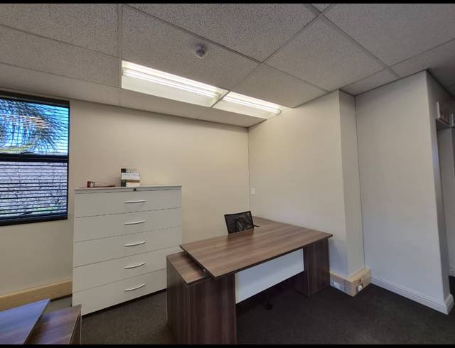 282M² OFFICE TO LET IN ROSEBANK